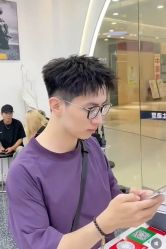 点击看大图 -逸丝风尚专注烫染