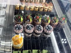 -W COLLECTIVE  DESSERT SHOP