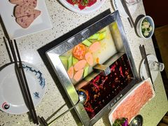 -二荆条·蜀鲜汇城市森林火锅