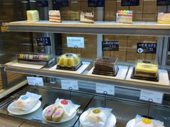 面包甜点陈列柜-野上麦田(中贸广场店)