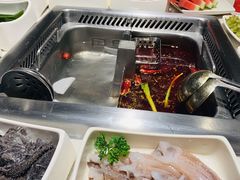 -海底捞火锅鲜切牛肉主题店(长寿路店)