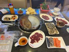 -名门潮牛·鲜牛肉海鲜火锅.烧烤自助餐厅(诚丰广场店)