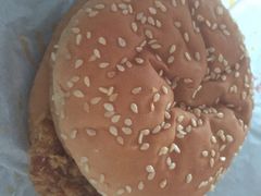 麦辣鸡腿汉堡-麦当劳(田林好又多店)
