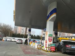 -中国能源朝平加油站