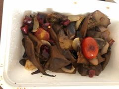 火灼牛肝菌配猪肚菇-小大董·烤鸭(凤凰汇店)