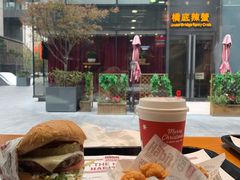 -The Habit Burger Grill 哈比特汉堡(复兴soho店)