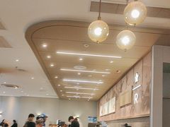 -星巴克臻选(周浦万达店)