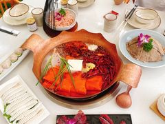 -墨居上隐·院子里火锅(峨眉店)