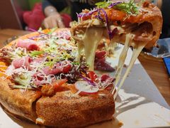 -Dragon Pizza•圆脸龙披萨·牛排餐厅