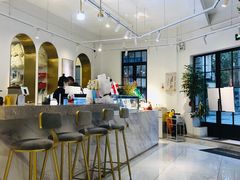 -Fridi Patisserie Cafe