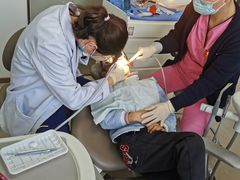 -Dr.Z dental仁康种植矫正中心