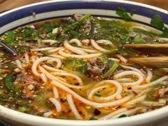 -云阿蛮云南生烫牛肉米线(奉贤路店)