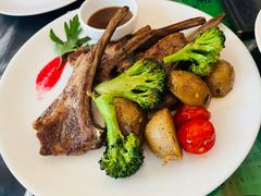 香烤羊排配西葫芦-EATALIA意塔利意式餐厅(鼓楼店)