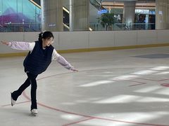 -陈露国际冰上中心(天津嘉里汇店)