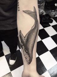 -Black Tattoo Studio