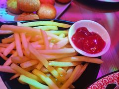 -临界音乐酒馆·小龙虾·江湖菜(华熙LIVE·鱼洞店)