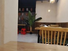 -丽丽三鲜螺蛳粉(田林路店)