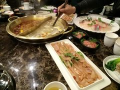 -重庆爽翻天老火锅(临平万达广场店)