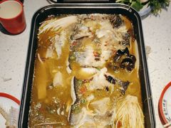 -蜀渔港·鱼缸烤鱼店(华山珑城店)