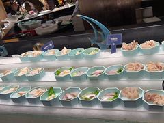 -钱小奴海鲜自助黑金店(杭州滨江龙湖店)
