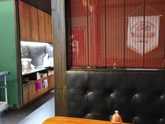 大堂-肉魁屋·烧肉·烧鸟·酒场(高新店)