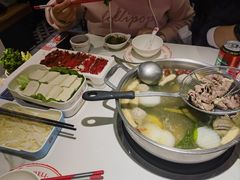 -八合里牛肉火锅(上海世茂广场店)