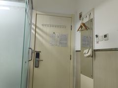 -小巢精品酒店(朝阳医院东大桥地铁站店)