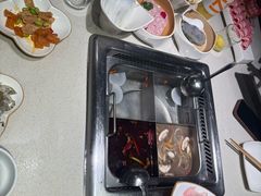 -海底捞火锅鲜切牛肉主题店(长寿路店)