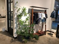 -洪小鹏生活美学馆(领SHOW天地店)