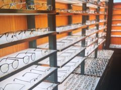 -优医视平价眼镜蔡司依视路折扣工厂店(十里堡店)