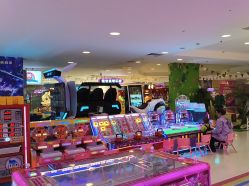 -Fang Fang Monkey·方方猴(国瑞购物中心店)