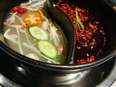 鸳鸯锅-钢管厂五区小郡肝串串香(南山店)
