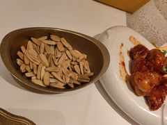 -桂满陇·手作小笼包&江南叫花鸡(中山公园店)