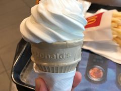 -麦当劳(展览路店)