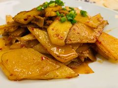 猪肝渣炒土豆片-蝴蝶泉宾馆-中餐厅