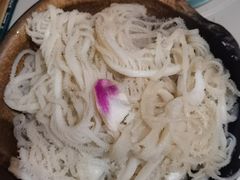 -老牌坊云南鱼豆花火锅(嵩山店)