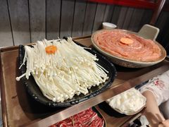 -牛村来人潮汕牛肉火锅(西单店)