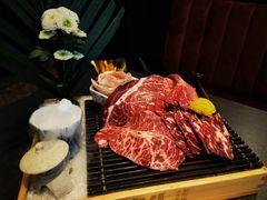 -铭牛烧肉·和牛海鲜自助(高新月牙湖店)