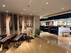 -柏斯音乐艺术中心·钢琴·吉他(上音店)