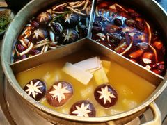 红颜花胶鸡锅-湊湊火锅·茶憩(石家庄万象城店)