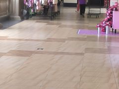 -王府井奥莱临潼小镇(临潼店)
