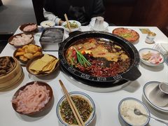 -卤校长老火锅(杨家坪直营店)