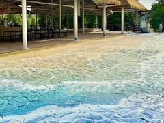 -黄河谷马拉湾海浪浴场