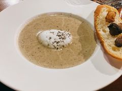 卡布奇洛黑松露蘑菇白豆汤-G+KITCHEN(龙湖狮山天街店)