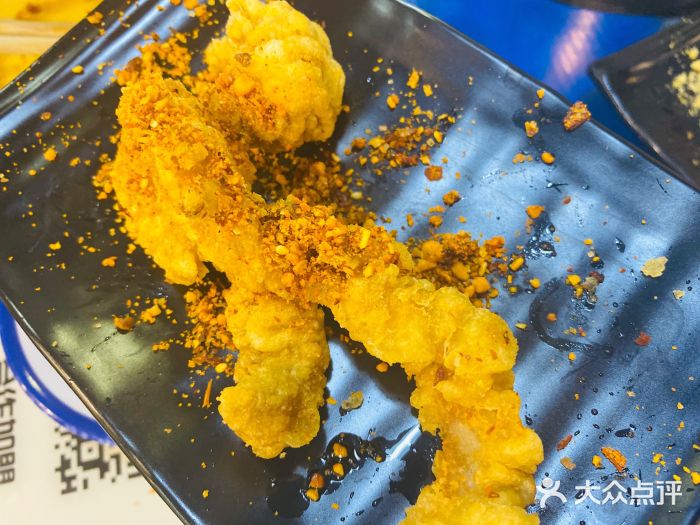 马路边边老成都串串香(星耀城店)黄金酥肉图片