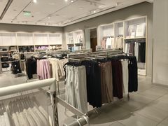 -H&M(鹏欣水游城店)