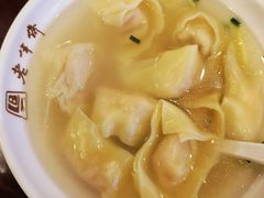 刀鱼馄饨-老半斋(福州路店)