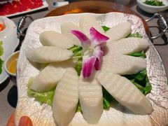 -伴山牛贵州黄牛肉火锅·苗疆非遗艺术餐厅(上海首店)
