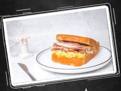 -全家便利店(愚园店)