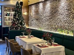 -普朗姆生蚝牛排馆 The Plump Oyster(成都摩方购物中心店)